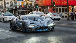 هایپریون XP-1 در خیابان‌های لوس‌آنجلس 