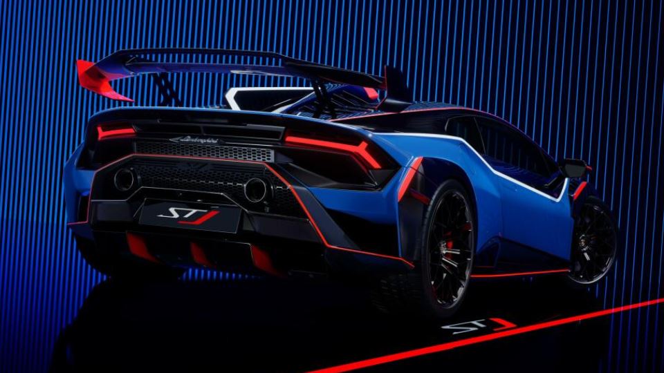 لامبورگینی هوراکان STJ