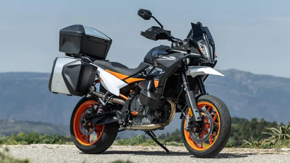 موتورسيکلت KTM 890 SMT