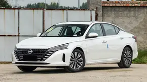 بررسی نیسان آلتیما نامی خودرو (NIssan Altima)