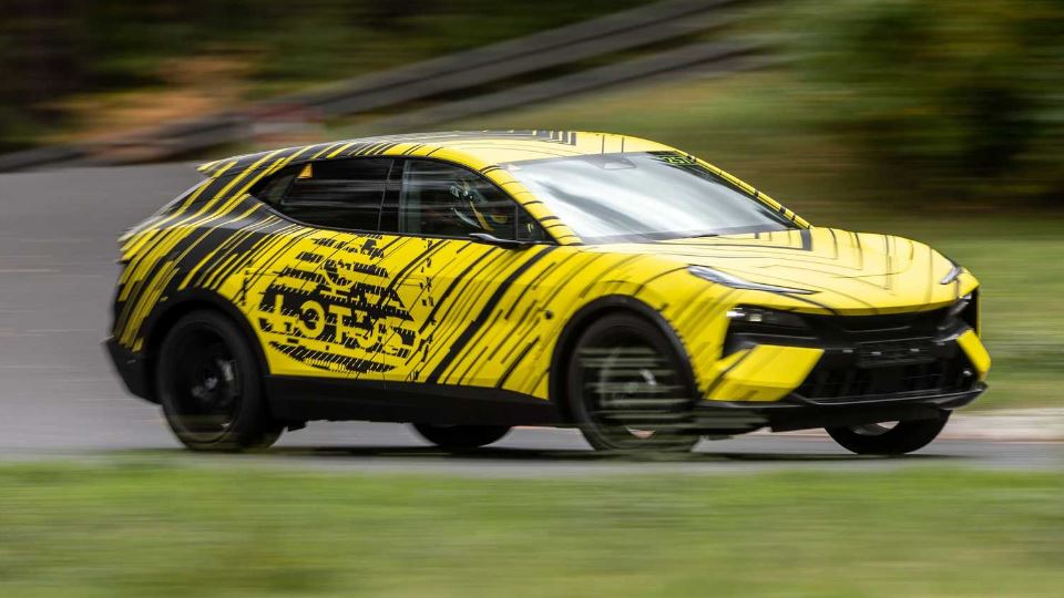 شاسی‌بلند برقی Lotus Eletre لوتوس الترا