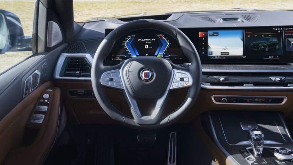 آلپینا XB7 مدل 2023