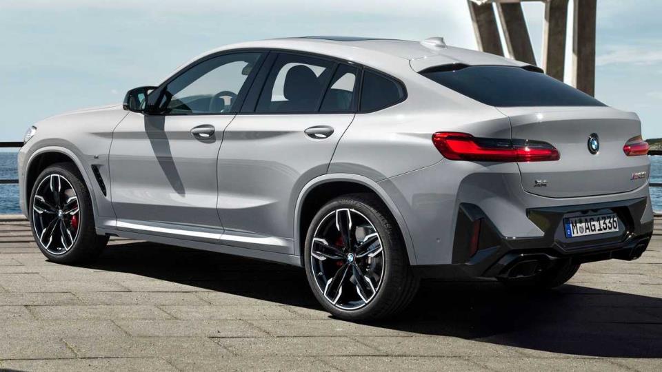 ب‌ام‌و X4 مدل 2022