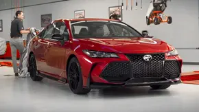 پیشنمایش نسخههای TRD از آوالون و کمری