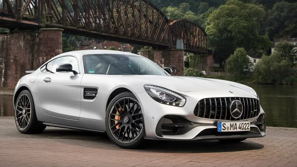 مرسدس – آام‌گ جی تی - 1525 دستگاه فروش