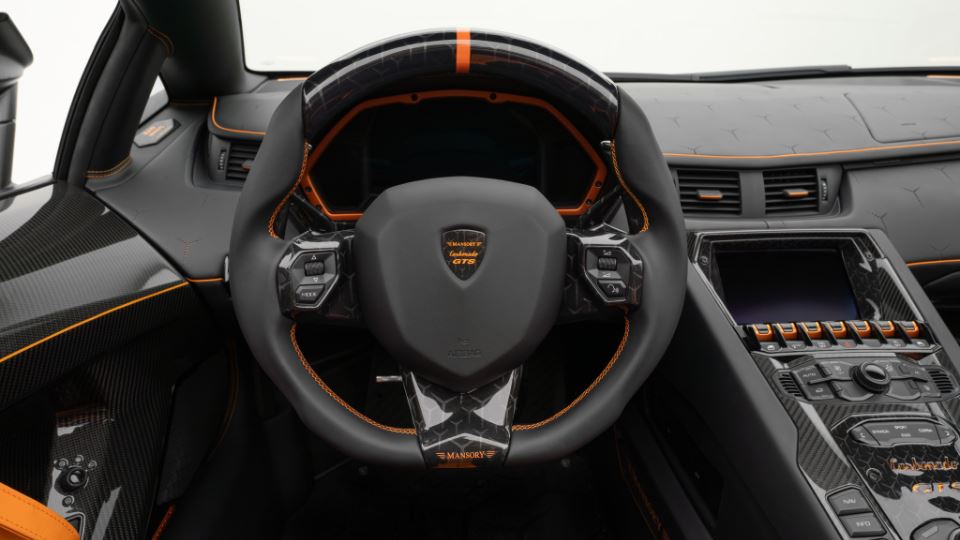 اونتادور SVJ رودستر منصوری کربونادو GTS