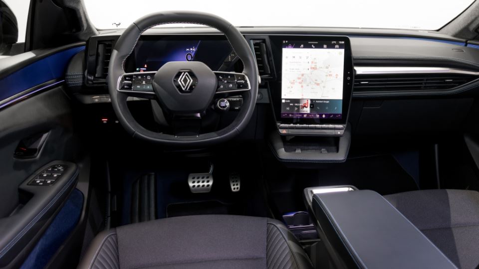 2024 رنو سنیک E-Tech