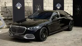 می‌باخ 12 سیلندر با تزئینات طلا منبع سایت باما