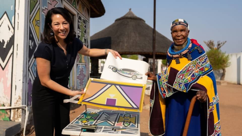 آرت کار ب‌ام‌و i5 Flow Nostokana