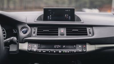 آشن های لکسوس CT200h