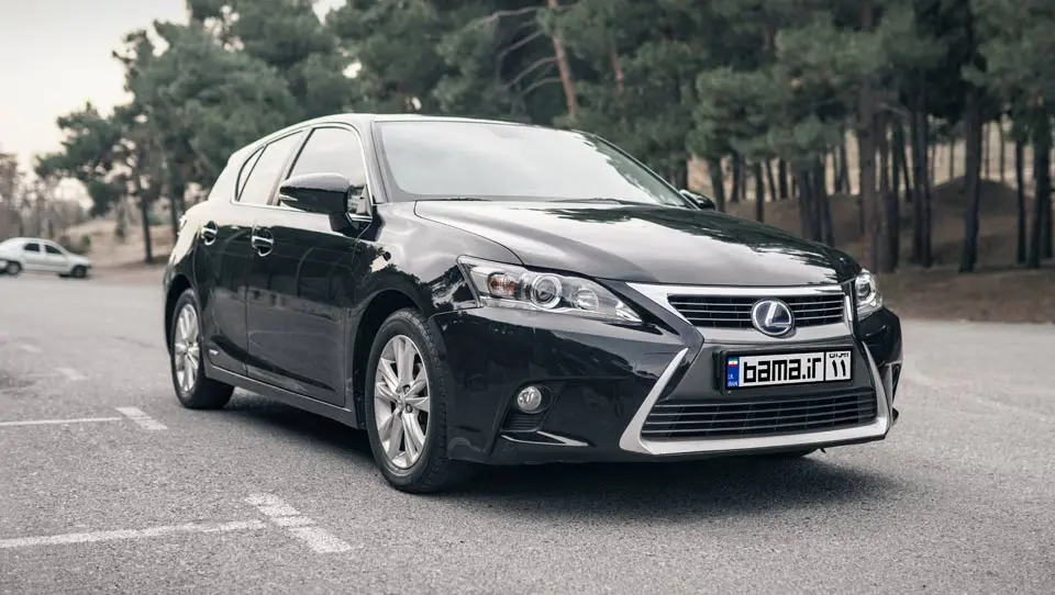 لکسوس CT200h