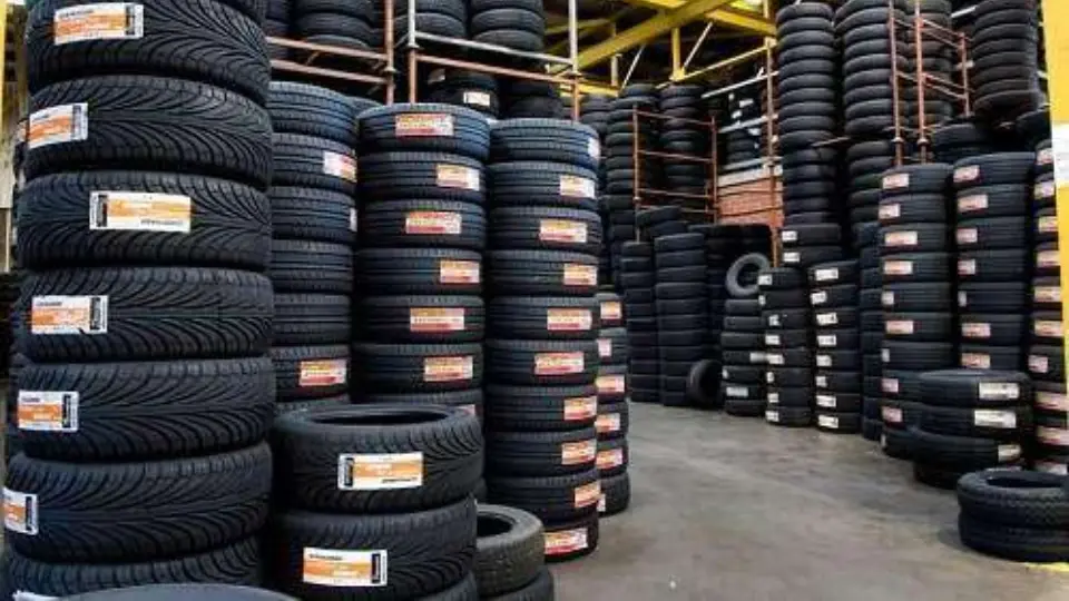 قيمت لاستيک دولتي و بازار به هم رسيد