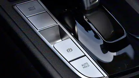 مشخصات فنی elantra1.5liter