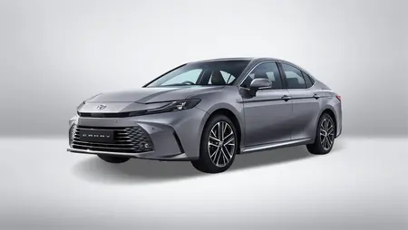 مشخصات فنی camryhybrid2.5literlumiere