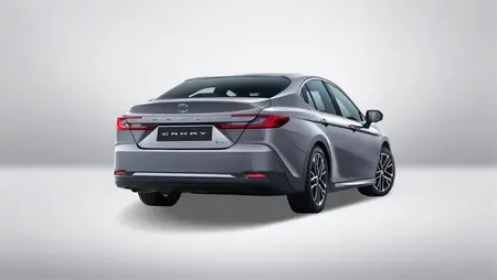 مشخصات فنی camryhybrid2.5literlumiere