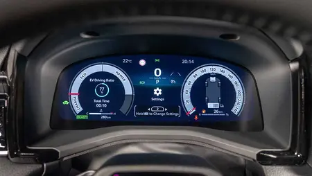 مشخصات فنی camryhybrid2.5literlumiere