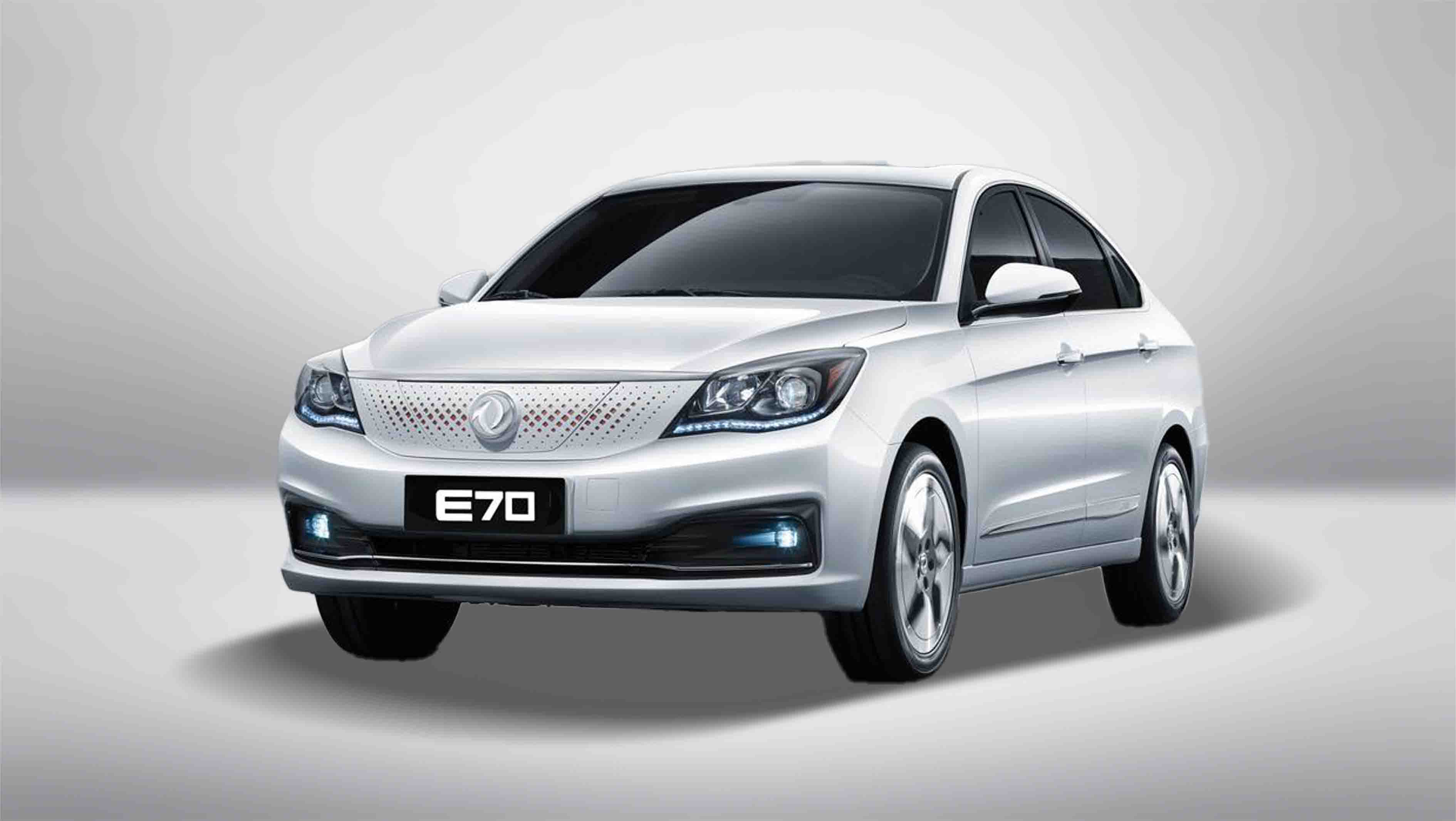 دانگ فنگ E70 110 کیلووات