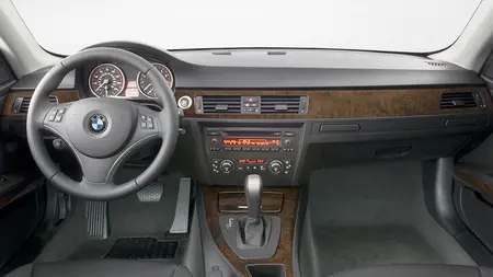 مشخصات فنی 3seriescoupe325i