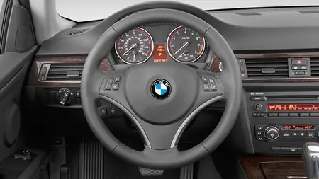 مشخصات فنی 3seriescoupe325i