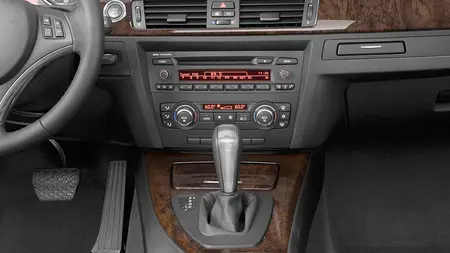 مشخصات فنی 3seriescoupe325i