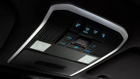 مشخصات فنی landcruiser4door6cylinder3.4literturbo