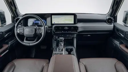 مشخصات فنی prado4doors2.4literturbo