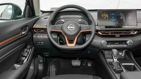 مشخصات فنی altima2.0liter