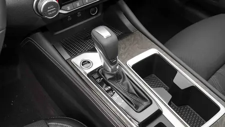 مشخصات فنی altima2.0liter