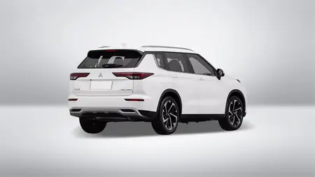 مشخصات فنی outlanderllinefwd