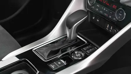 مشخصات فنی eclipsecross1.5literturbo