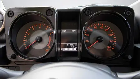 مشخصات فنی jimny3doormt