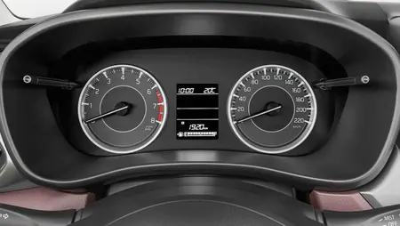 مشخصات فنی fronxhybrid1.5liter