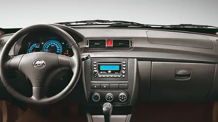 مشخصات فنی 520i