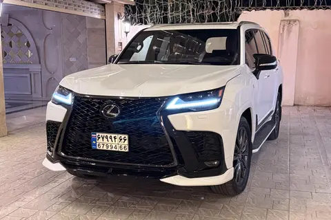 لکسوس، LX