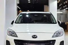 مزدا، 3 نیو صندوق دار