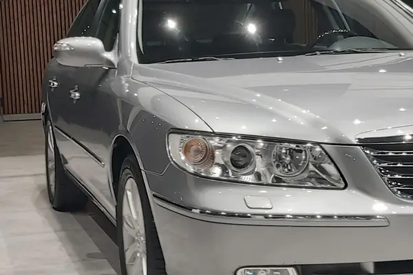 هیوندای، آزرا (گرنجور)