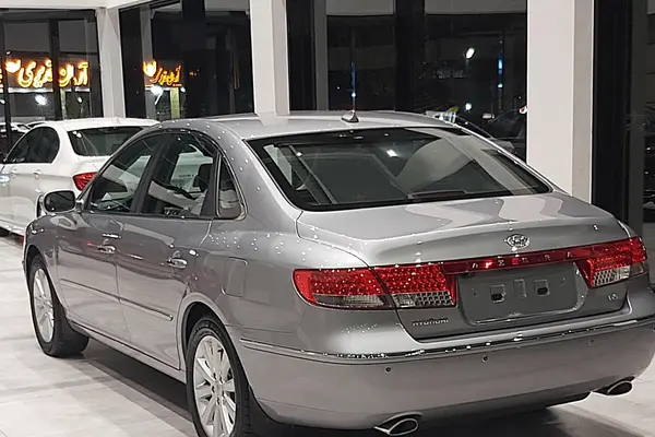 هیوندای، آزرا (گرنجور)