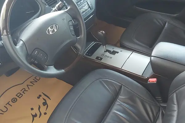 هیوندای، آزرا (گرنجور)