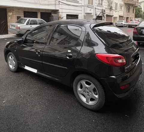 پژو، 207