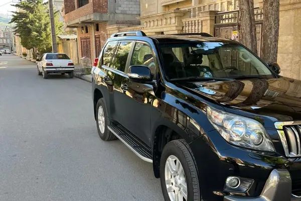 تویوتا  پرادو  چهار در