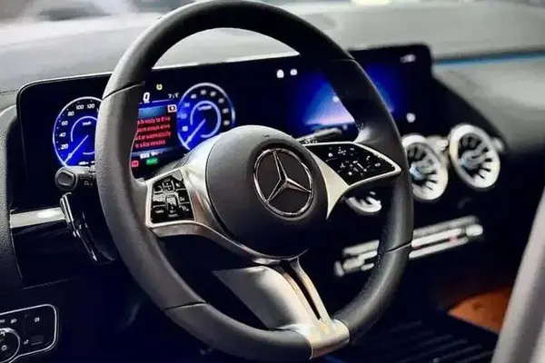 بنز، کلاس EQB