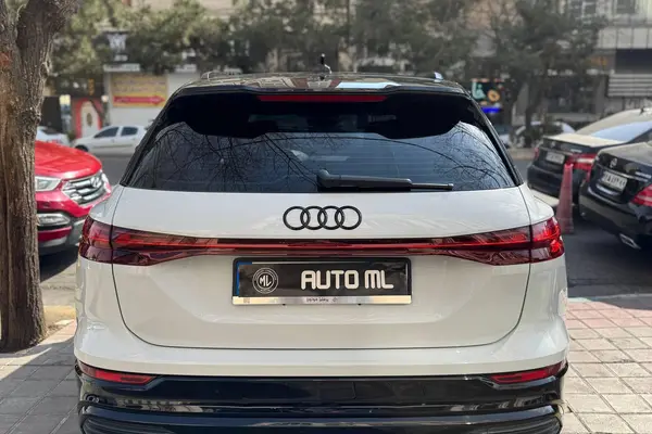 آئودی  Q5 e-tron
