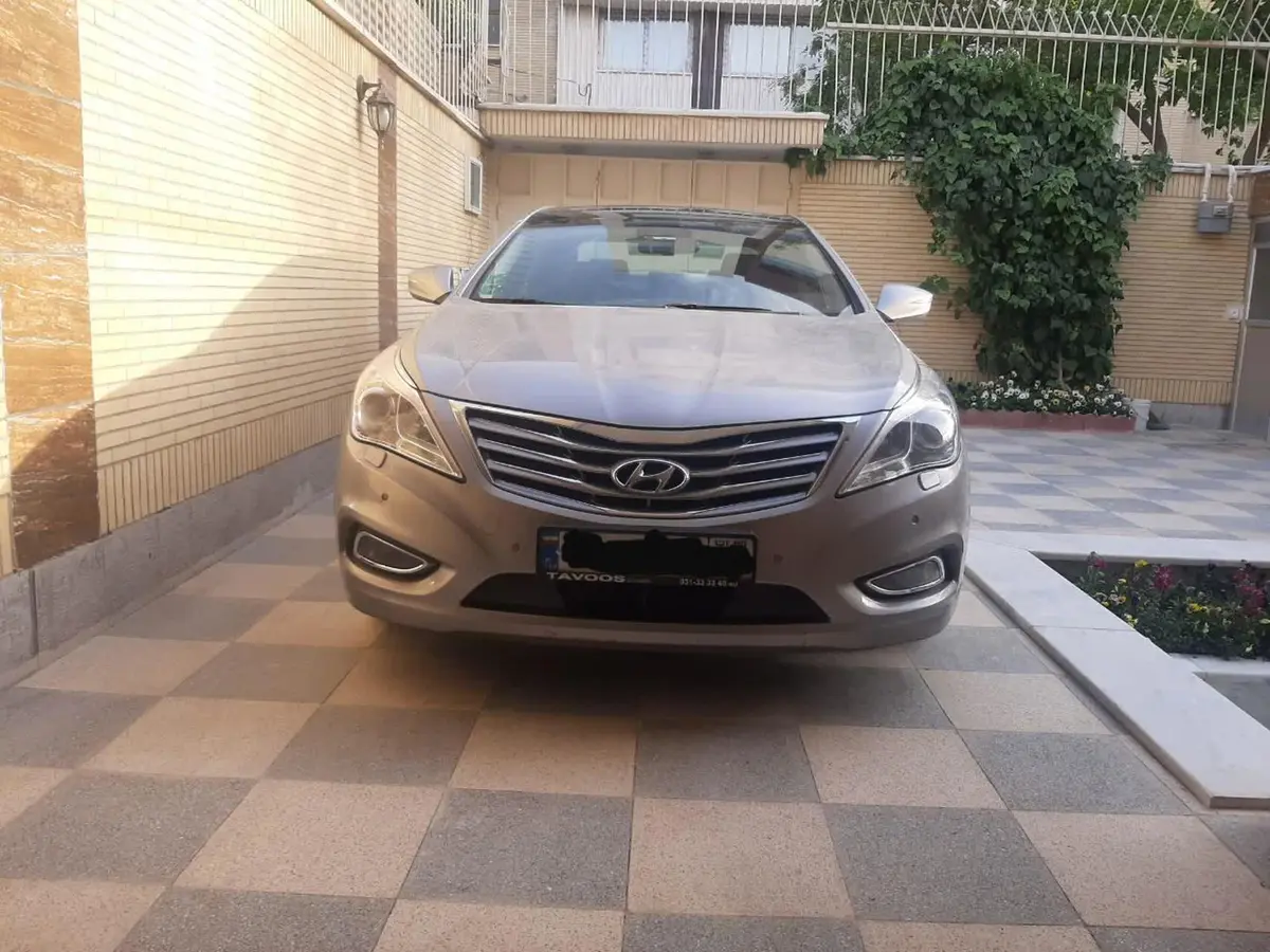 هیوندای،  آزرا (گرنجور)