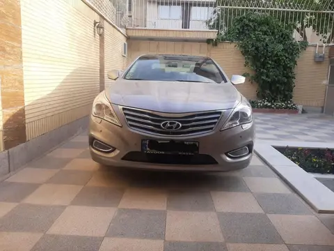 هیوندای، آزرا (گرنجور)