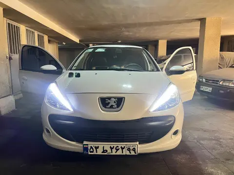 پژو، 207