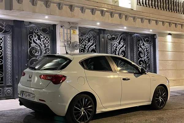 آلفارومئو، جولیتا