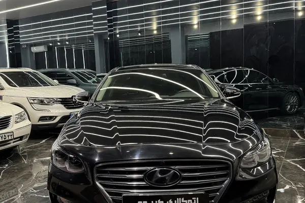 هیوندای، آزرا (گرنجور)