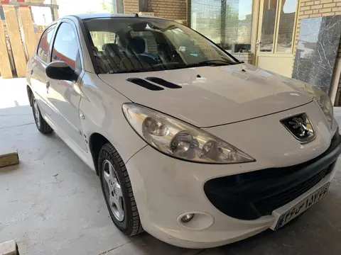 پژو، 207