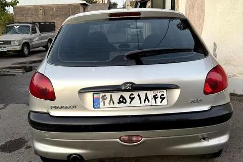 پژو، 206