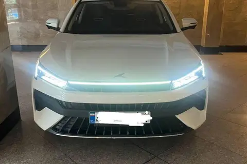 کی ام سی، J7